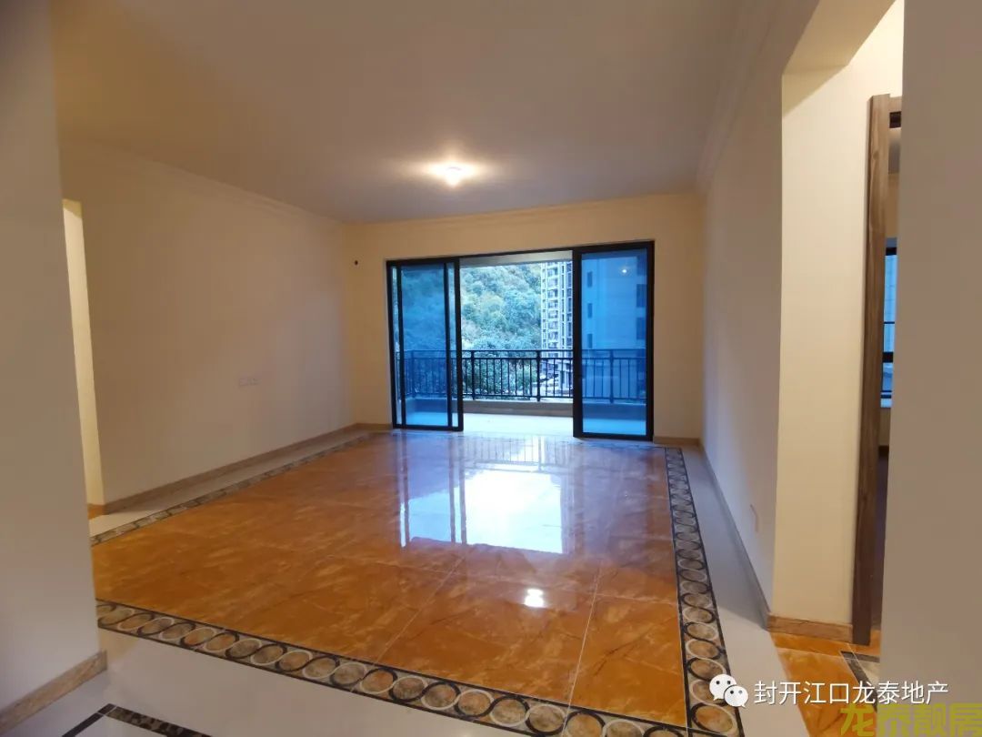 碧桂豪园4房户型全新装修未入住