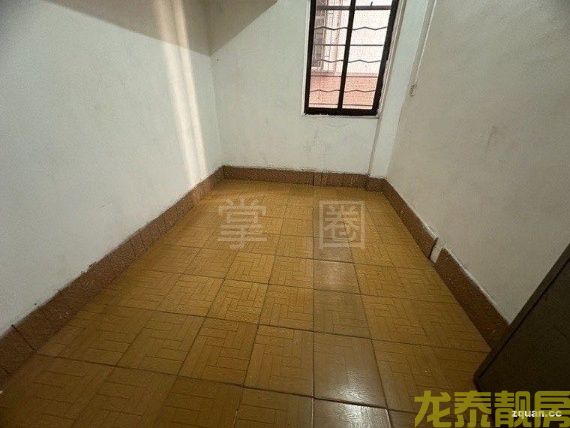 老城区 一小附近2楼