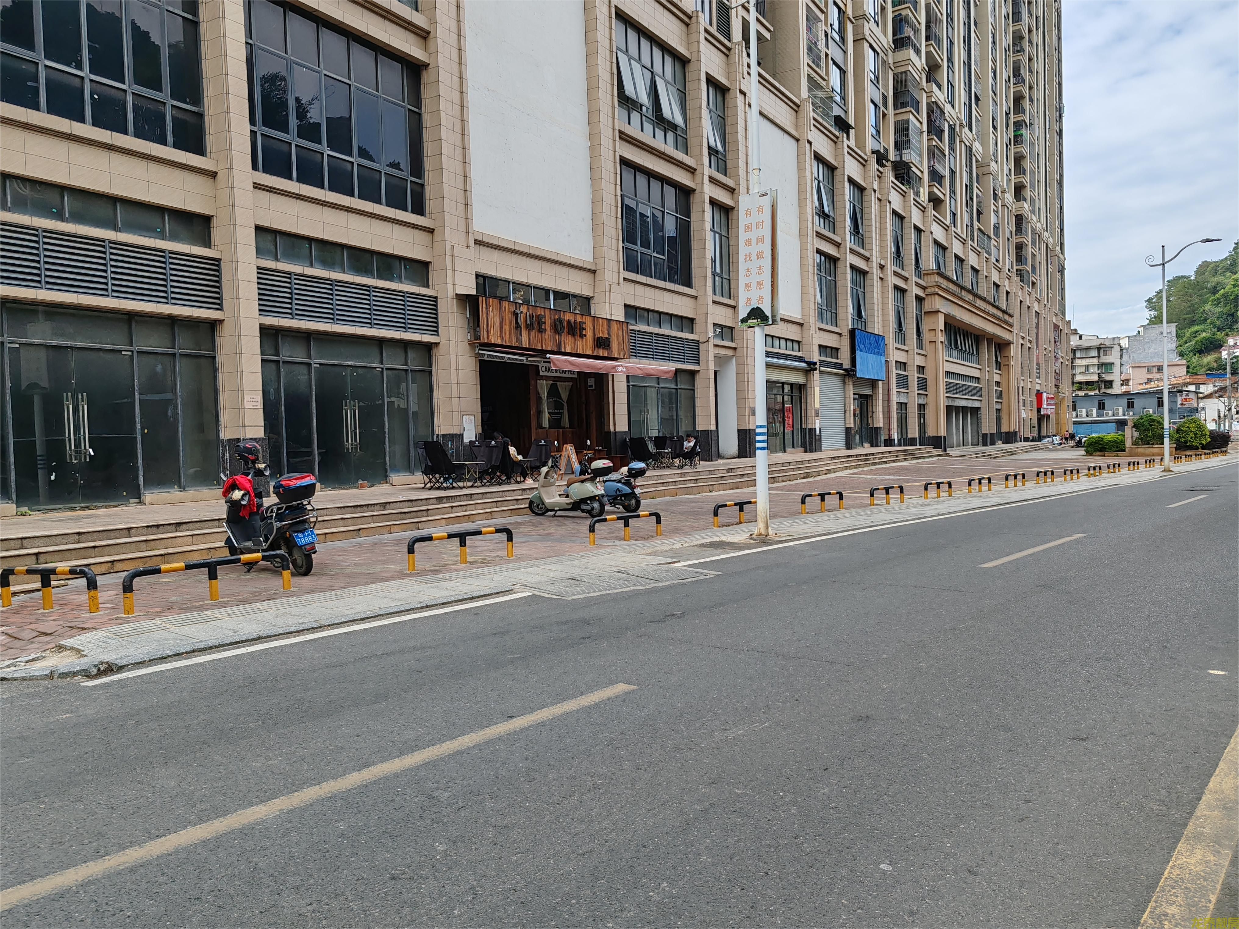 西堤领秀 临街商铺出售