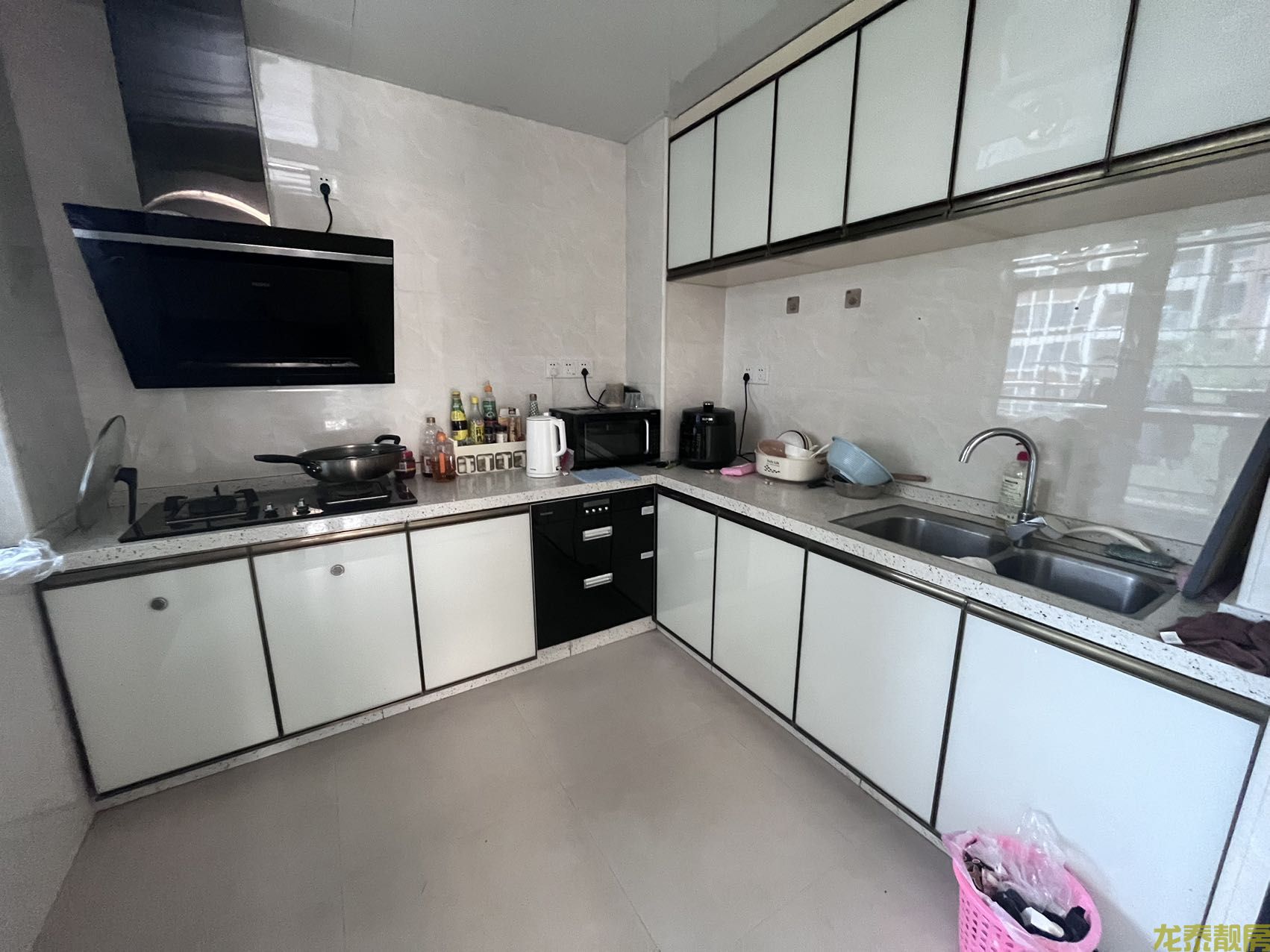 东丽新城精装三房