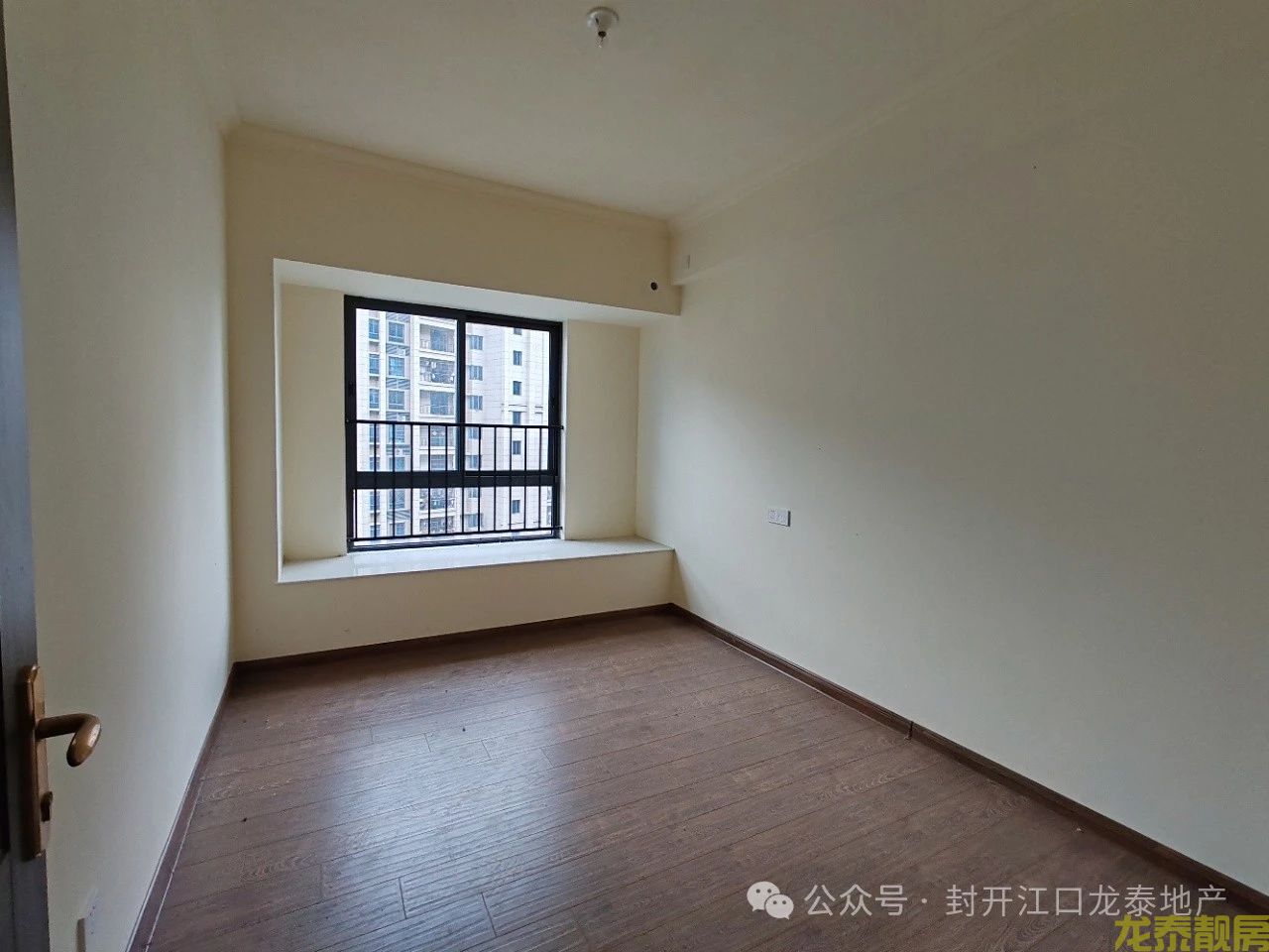 碧桂豪园一梯一户精装新房