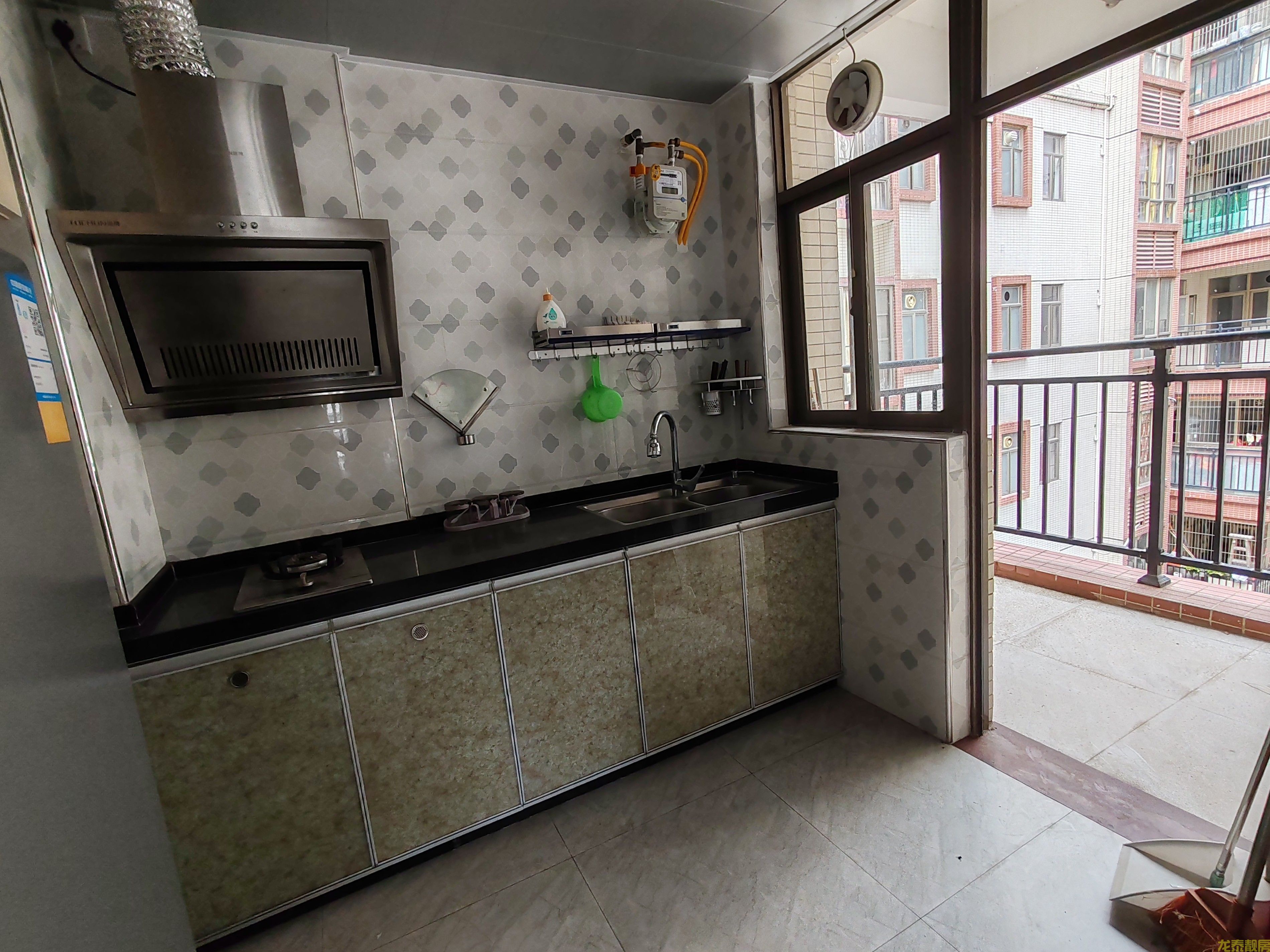 星河御景两房精装靓楼层