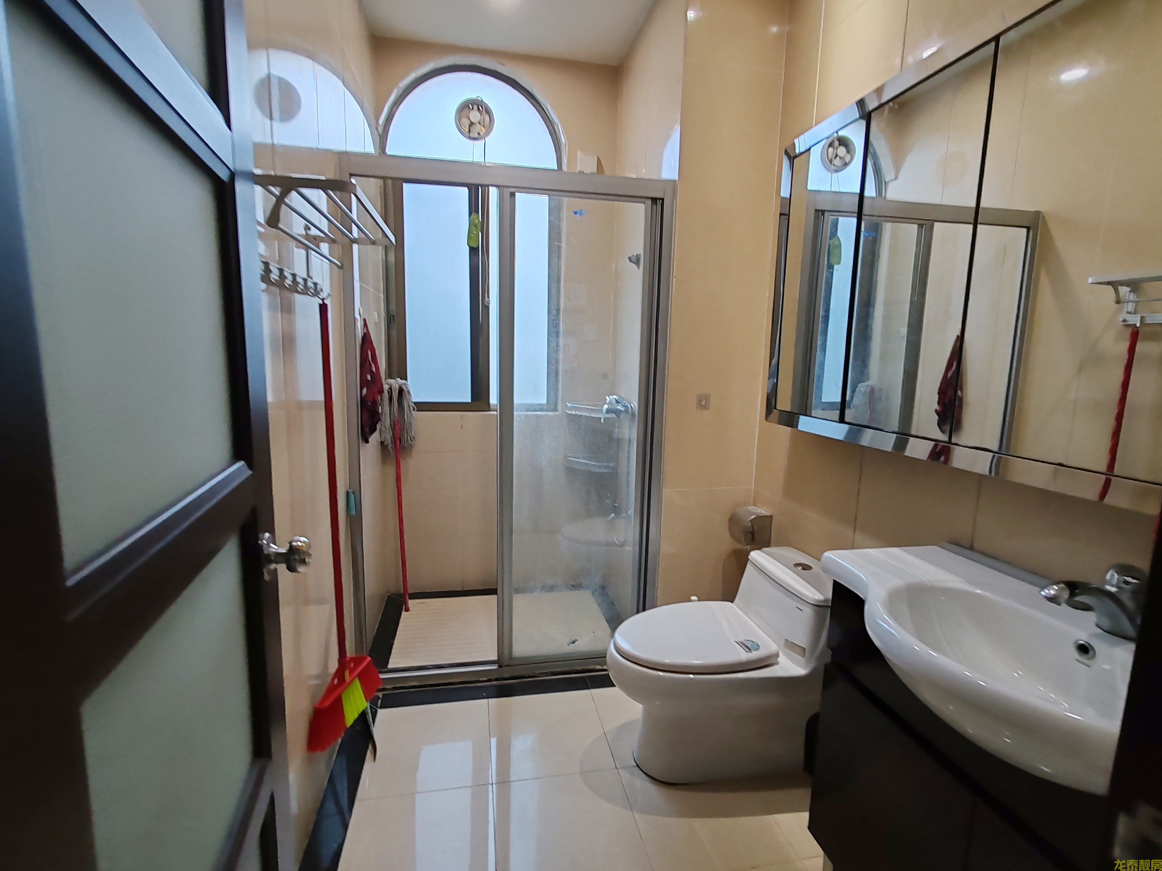 碧桂园五房送三面花园大别墅