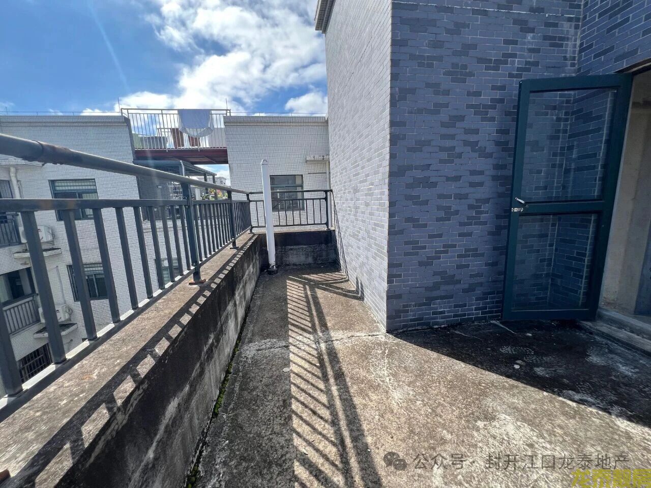 粤江花园头排江景 191平复式 可做5房 楼王户型热售