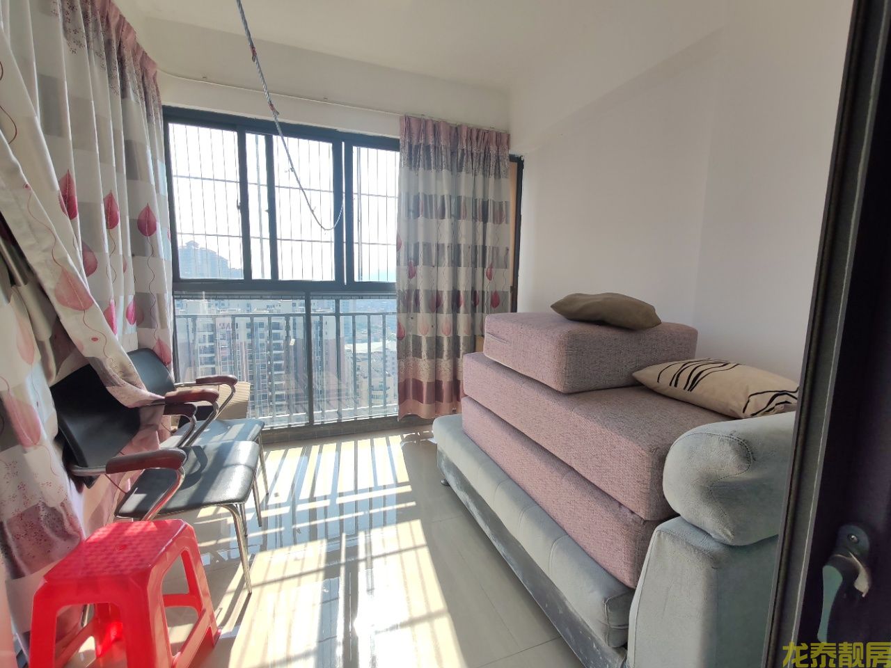 香槟一号 刚需小户型 两房一厅