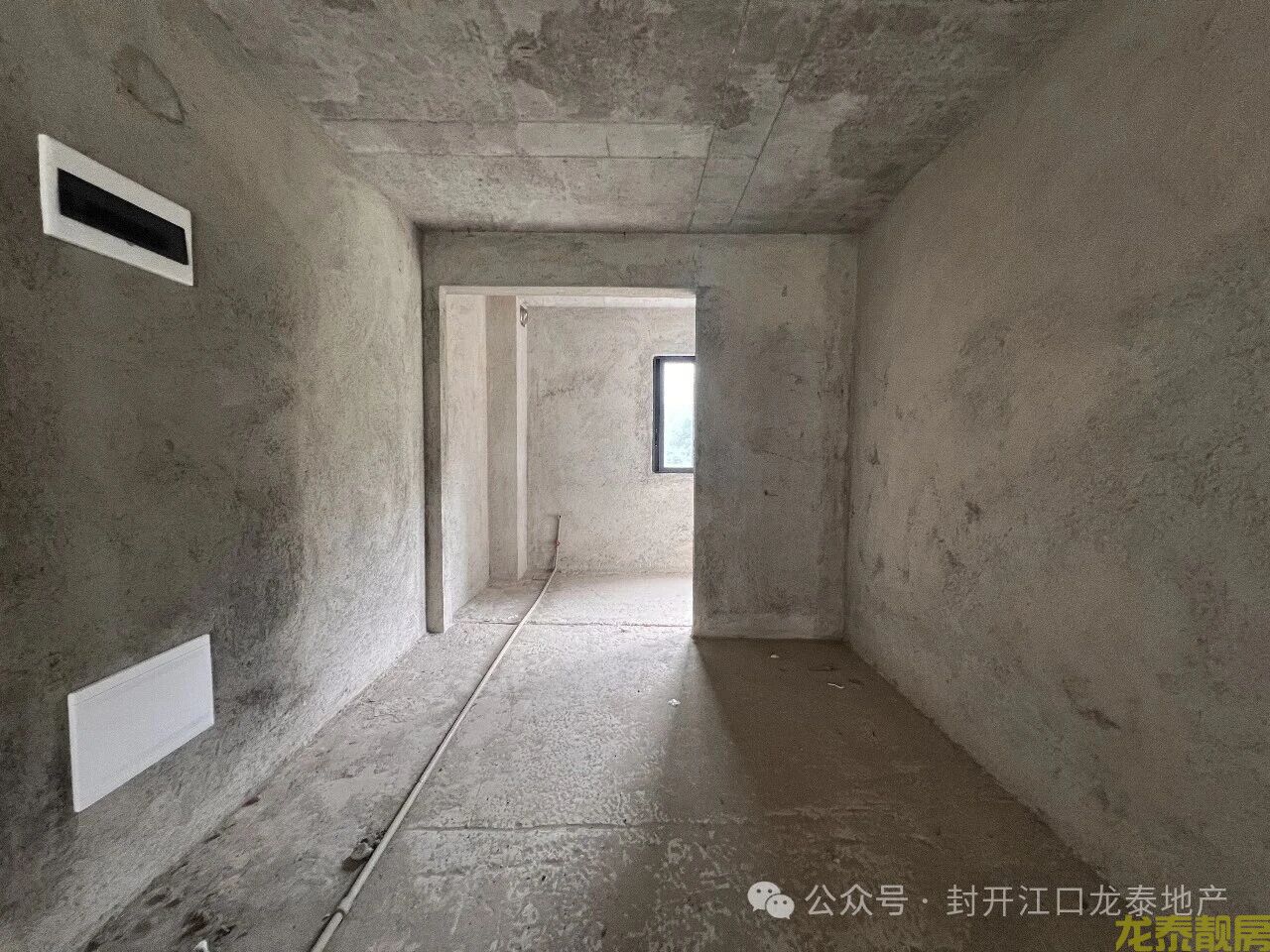 城芯现房！时代广场二期143平五房1梯1户南北对流毛坯